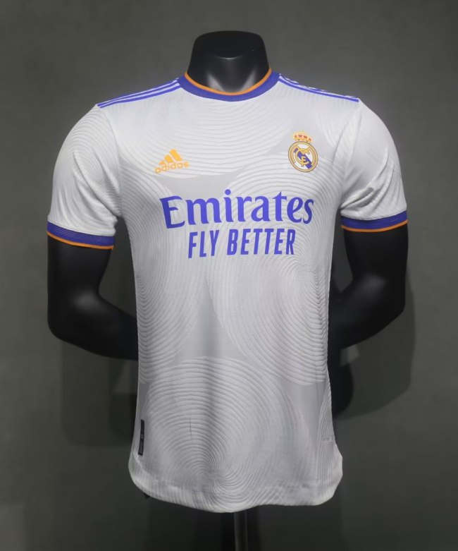 Real Madrid Home Player Jersey 21/22