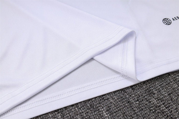 Manchester United Training Jersey 23/24