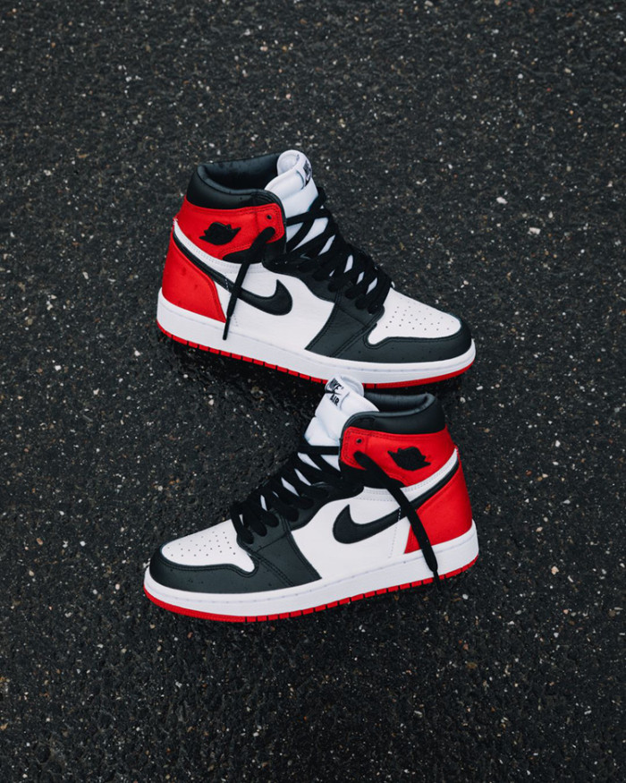 Air Jordan 1 Satin Black Toe”WMNSCD0461-016