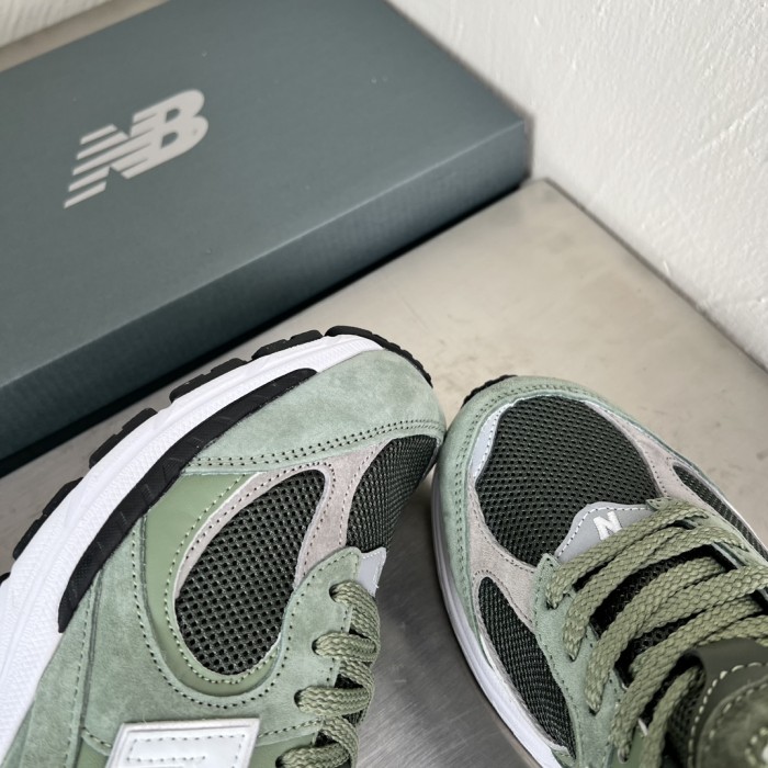 New Balance 2002R 'Norway Spruce' M2002RG1