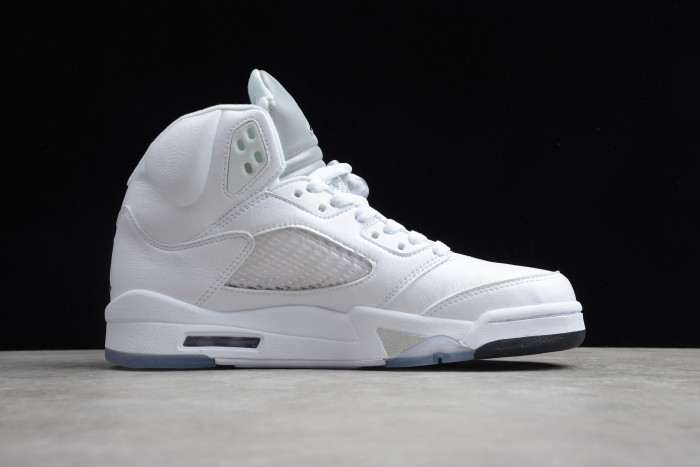 Air Jordan 5 Retro Metallic White (2015) 136027-130