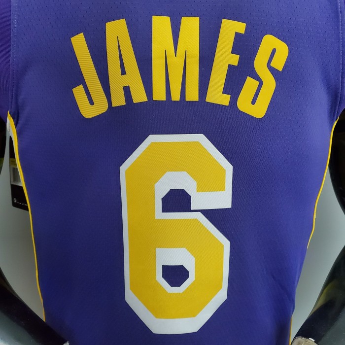 LeBron James Los Angeles Lakers 2020/21 Swingman Jersey Purple