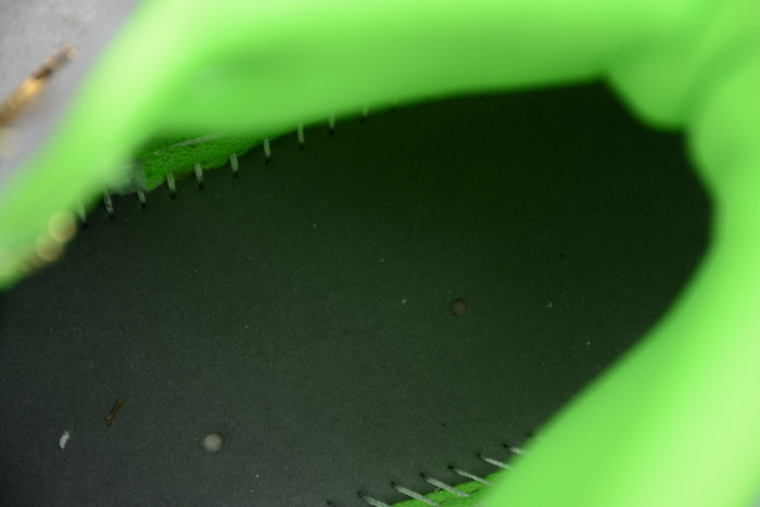 Air Jordan 1 Neutral Grey Gunsmoke Volt 555088-070