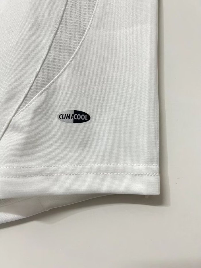 Liverpool Away Retro Jersey 2006/08