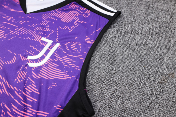 Juventus Training Jersey 23/24