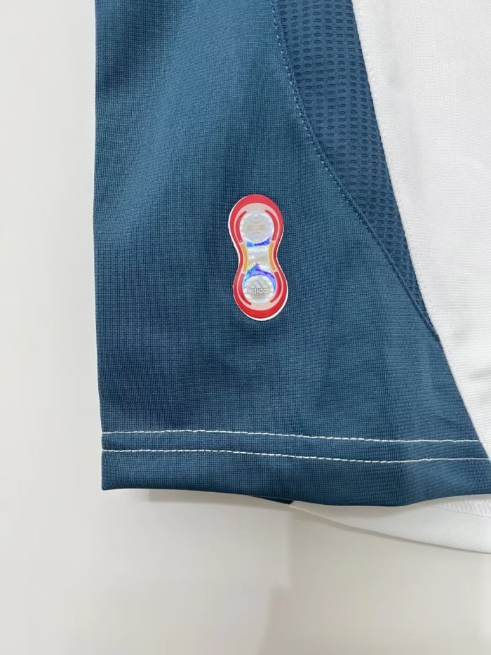 Liverpool Away Retro Jersey 2006/08