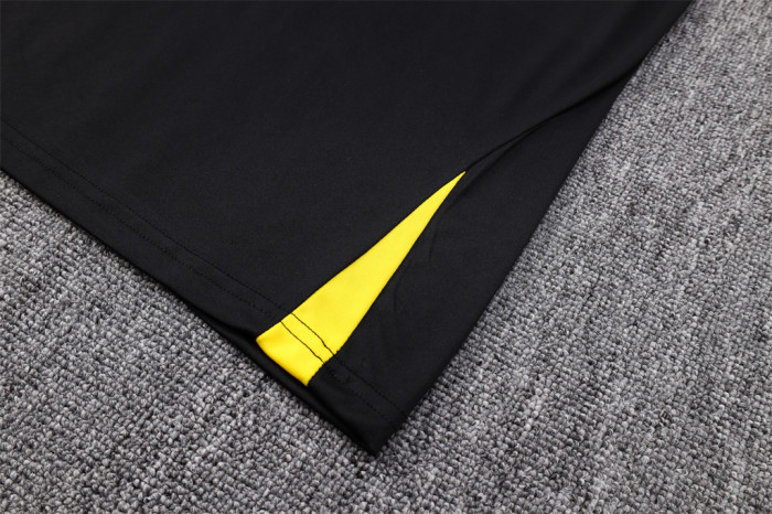 Paris Saint-Germain Training Jersey 23/24