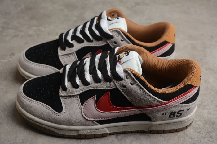 NK SB Dunk Low SE 85 DO9457-126