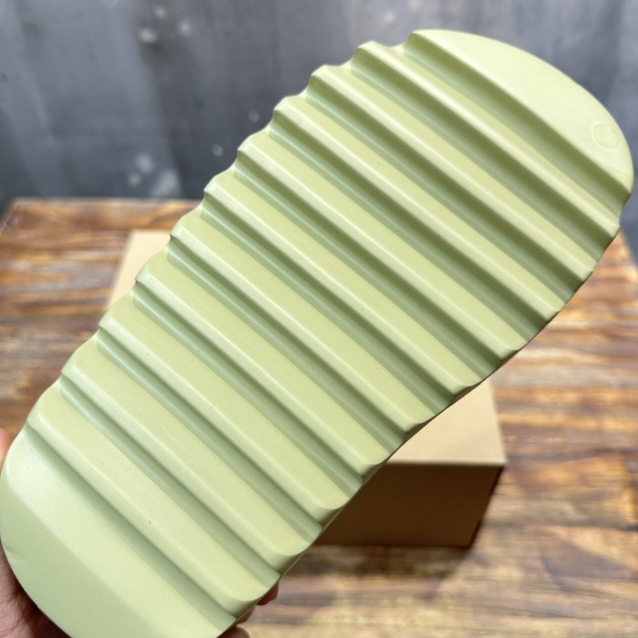 adidas Yeezy Slide Resin 2022 FZ5904