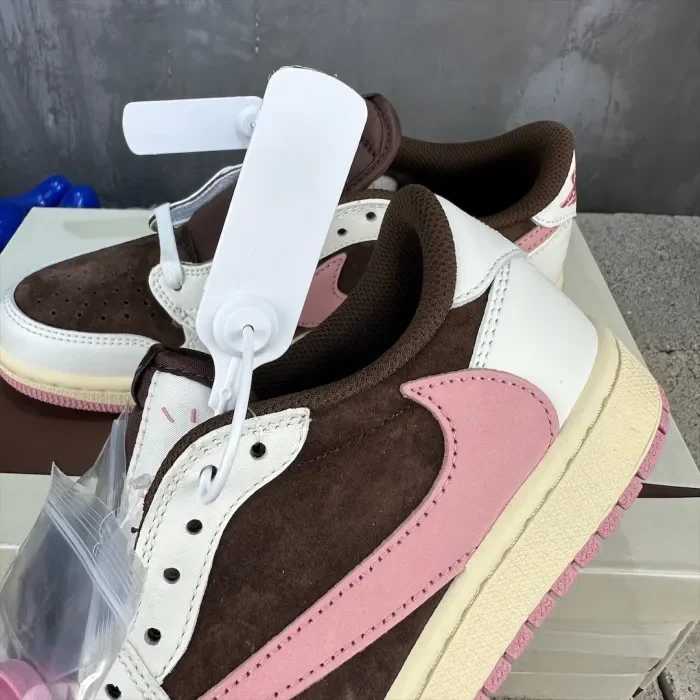 Travis Scott x Air Jordan 1 Low Brown Pink