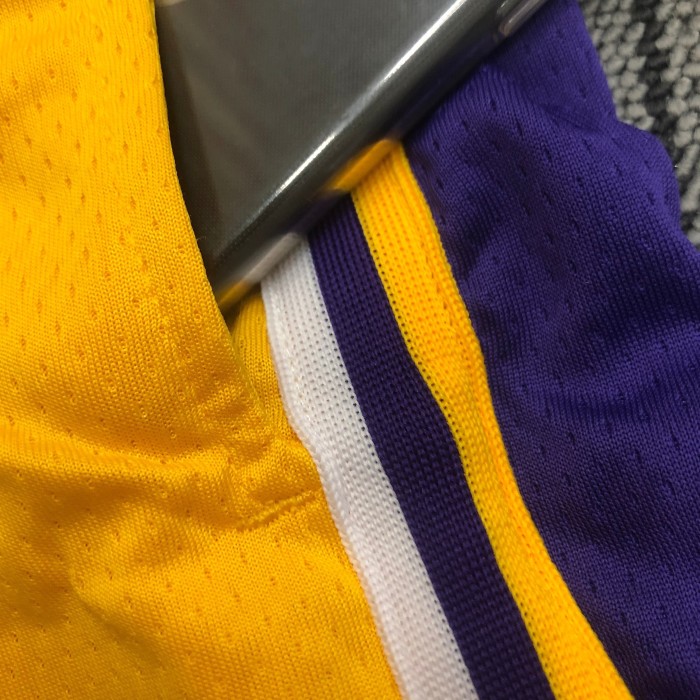 Los Angeles Lakers  Swingman Shorts  Classic Edition  20/21