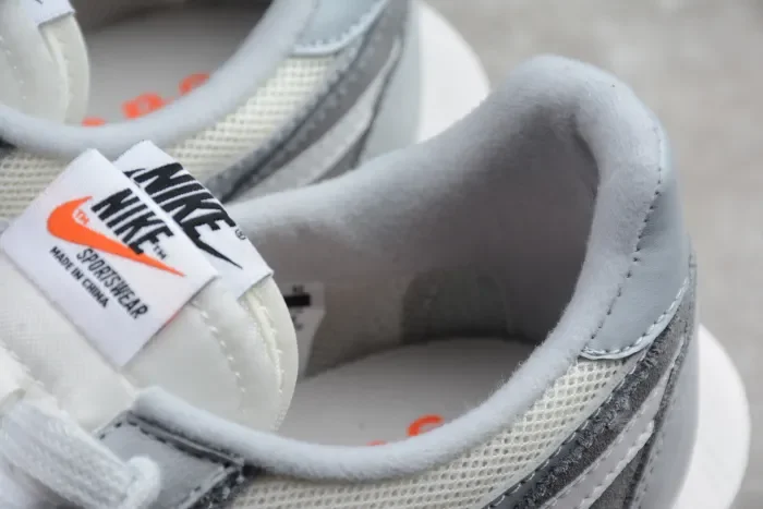 Sacai x Nike LD Waffle Summit White - BV0073 100