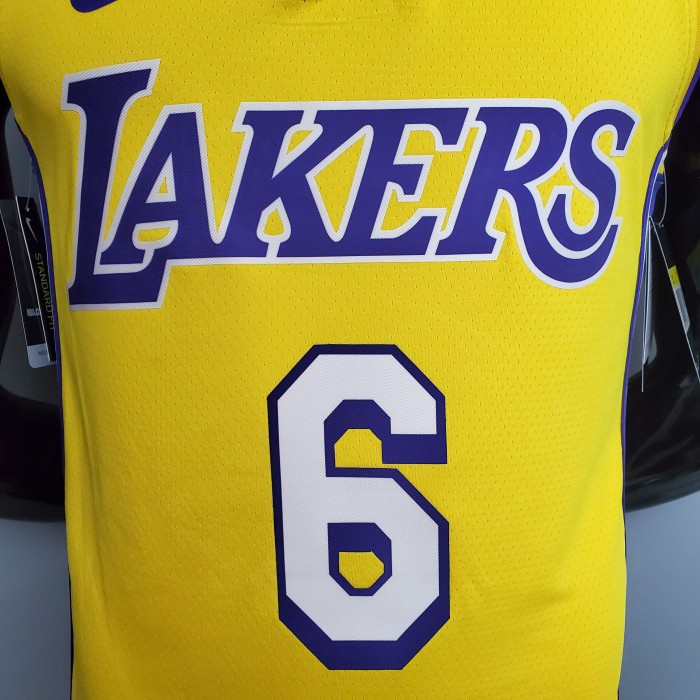 LeBron James Los Angeles Lakers 2020/21 Swingman Jersey Yellow