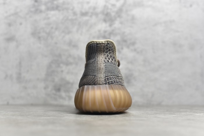 Yeezy Boost 350 V2 Fade H02795