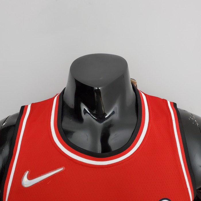 DeMar DeRozan Chicago Bulls 75th Anniversary 2022 Swingman Jersey Red