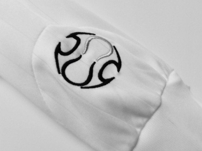 Real Madrid Home Long Sleeve Retro Jersey 2006/07