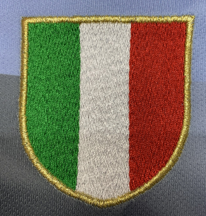 Juventus Retro Blue Goalkeeper Jersey 2002/03