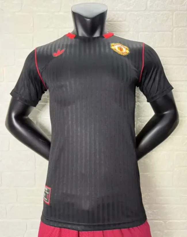 Manchester United Icons Black Player Jersey 25/26