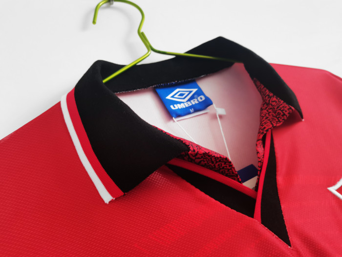 Manchester United Home Long Sleeve Retro Jersey 1994/96