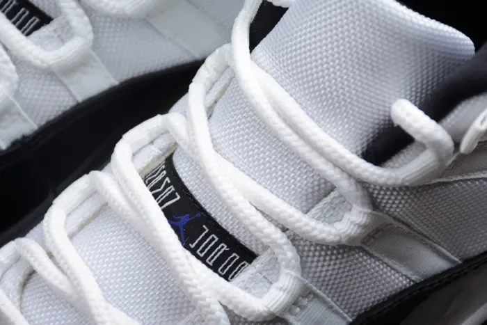 Air Jordan 11 “Concord” AJ11 378037-107