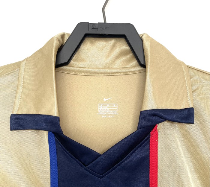 Barcelona Away Retro Jersey 2001/02