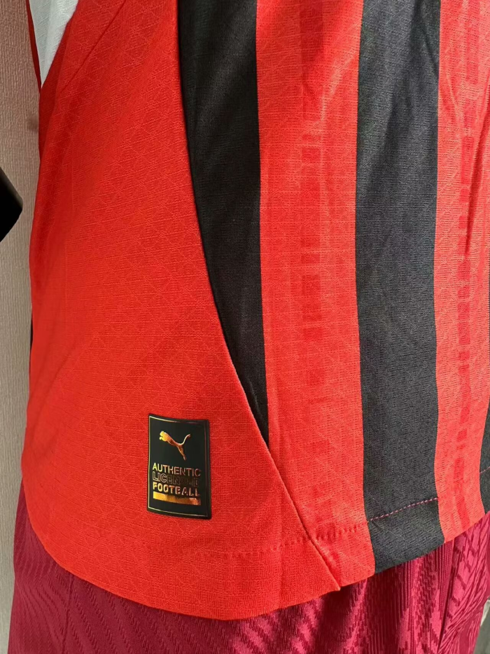 AC Milan Home Man Player Jersey 24/25
