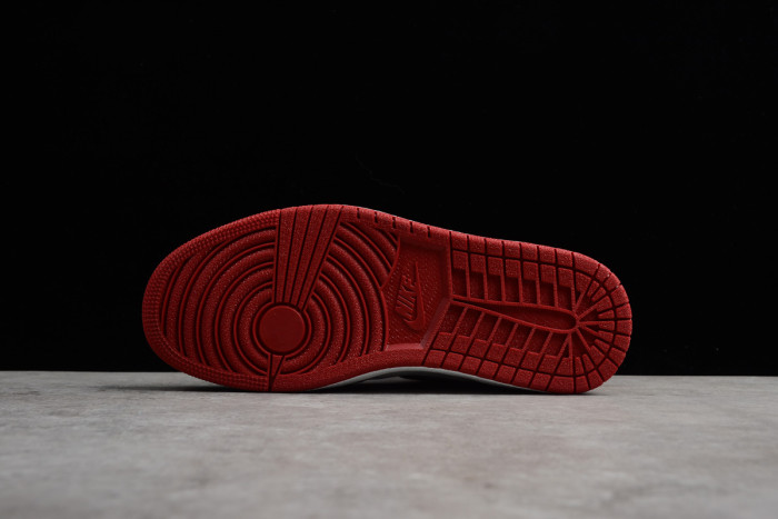 Air Jordan 1 Retro High OG Black Toe 555088-125