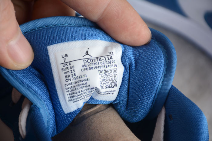 Air Jordan 1 Low Dark Marina Blue White DC0774-114