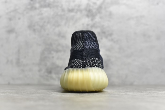 Yeezy 350 V2 “Carbon” FZ5000
