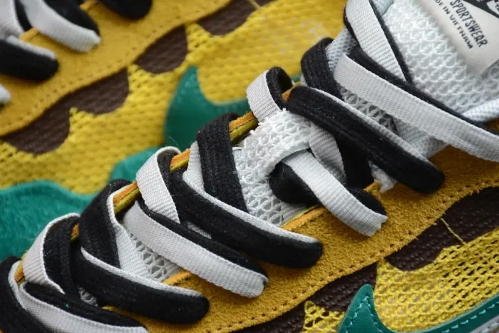 Sacai x Vaporwaffle Green Yellow CI9928-300