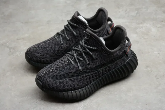 Yeezy Kids Boost 350 V2 Black FU9013