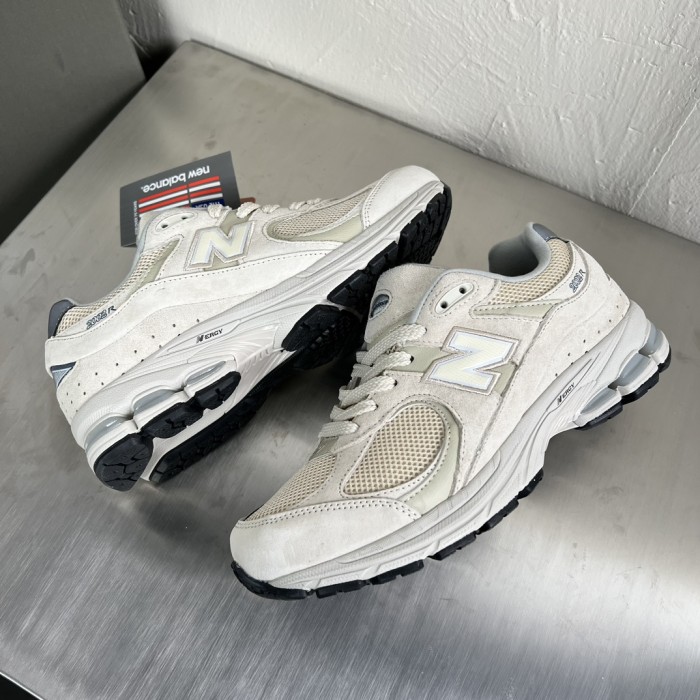 New Balance 2002R Sea Salt U2002RWH