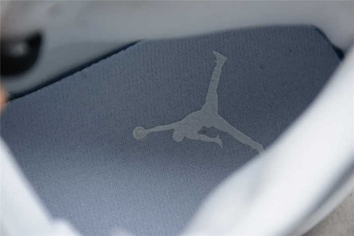 Air Jordan 1 Mid “PS5” 554724-129