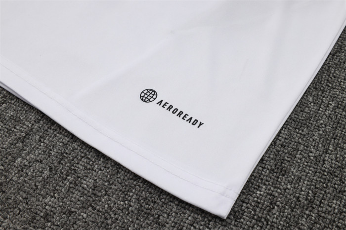 Bayern Munich Training Jersey 23/24