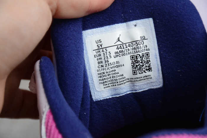 Air Jordan 3 WMNS Barely Grape Hyper Crimson 441140-500