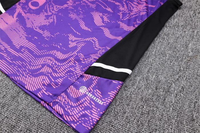 Juventus Training Jersey 23/24