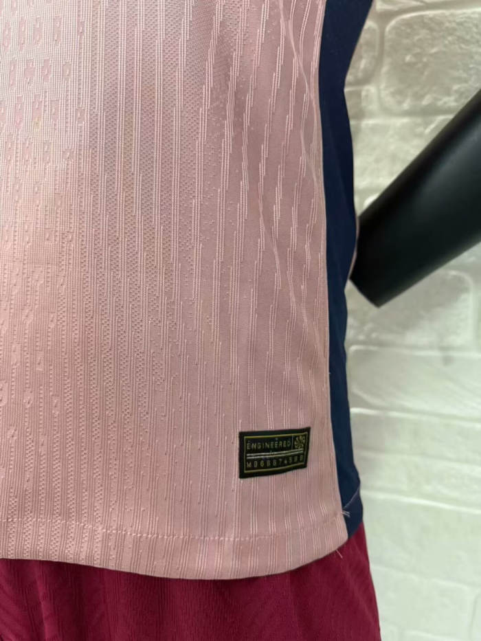 Barcelona Pink Player Jersey 25/26