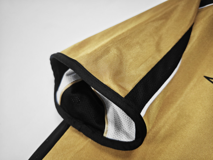 Manchester United 2001/02 Reversible Centenary Retro Jersey