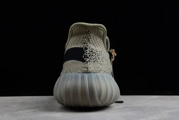 Kanye West x Yeezy Boost 350 V2 Light HQ2059