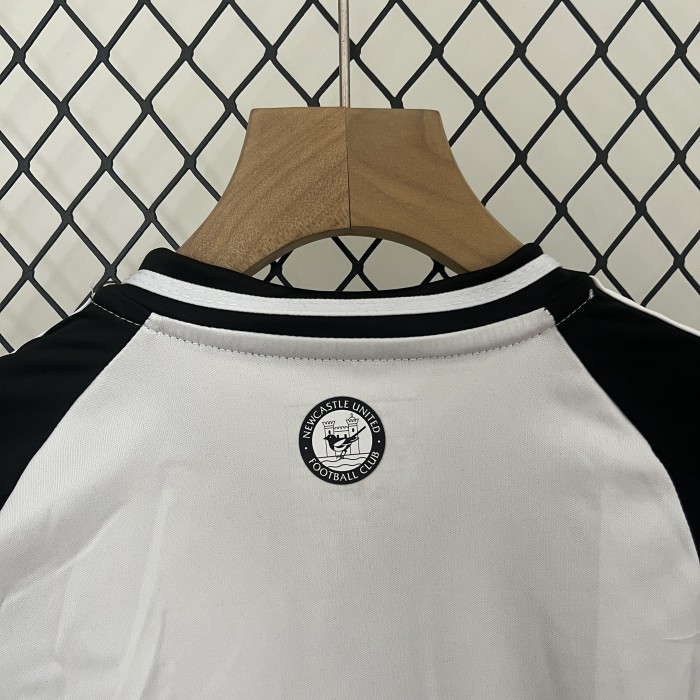 Newcastle United Kids Suit Carabao Cup 2025 Winners Shirt