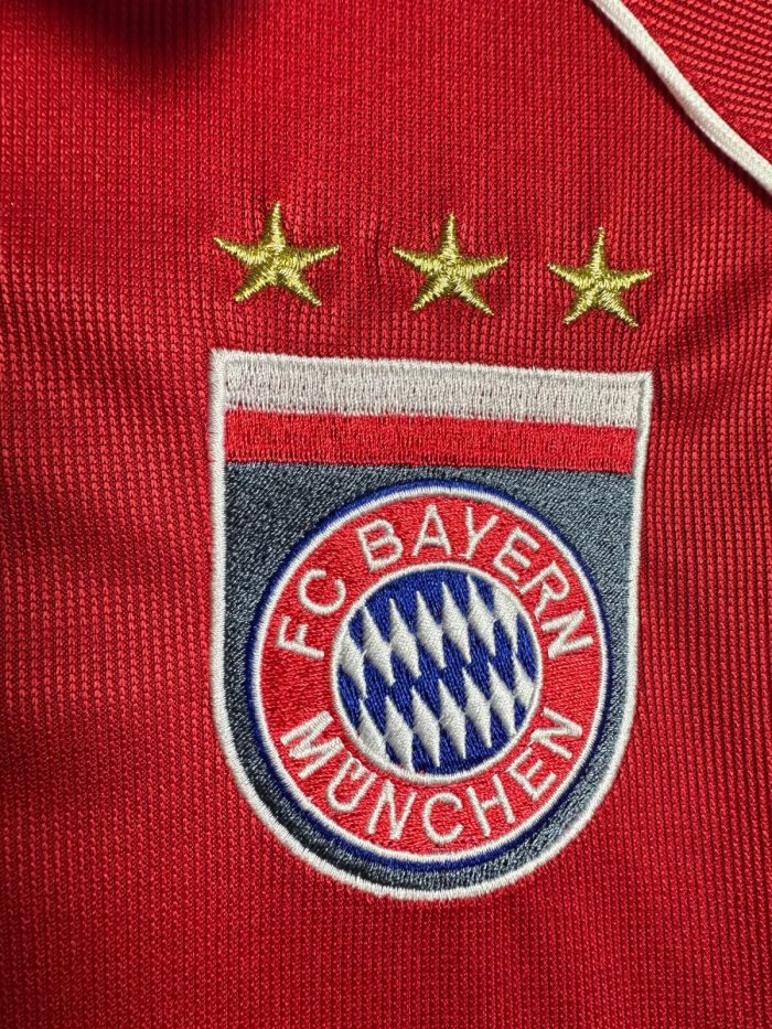 Bayern Munich Home Retro Jersey 2005/06