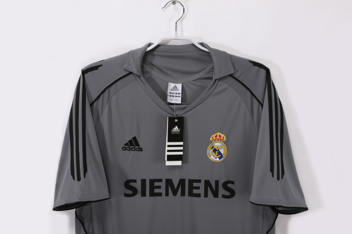 Real Madrid Third Retro Jersey 2005/06