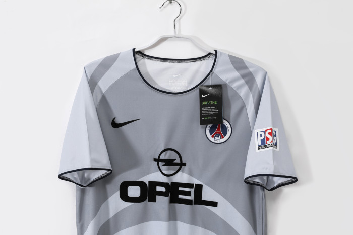 Paris Saint Germain Away Retro Jersey 2001/02