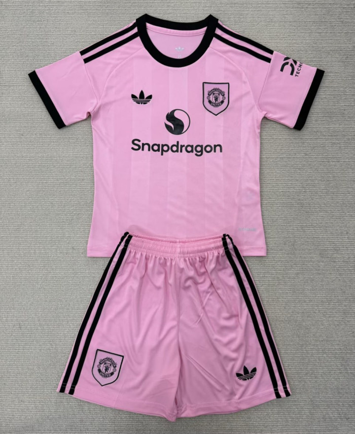 Manchester United Goalkeeper Pink Kids Suit 25/26