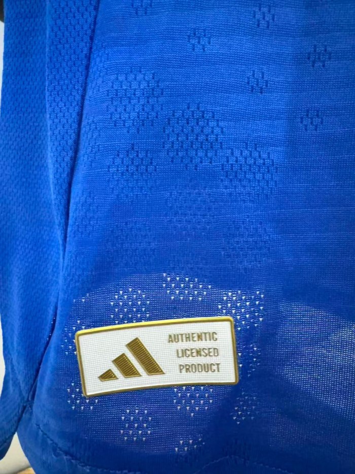 Leeds United Home Man Player Jersey 25/26