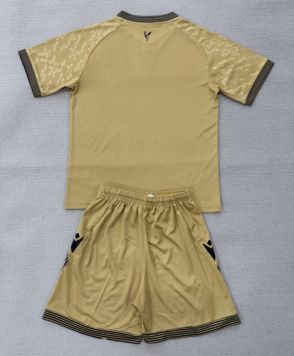 Palace Eagle Gold Kids Suit 25/26