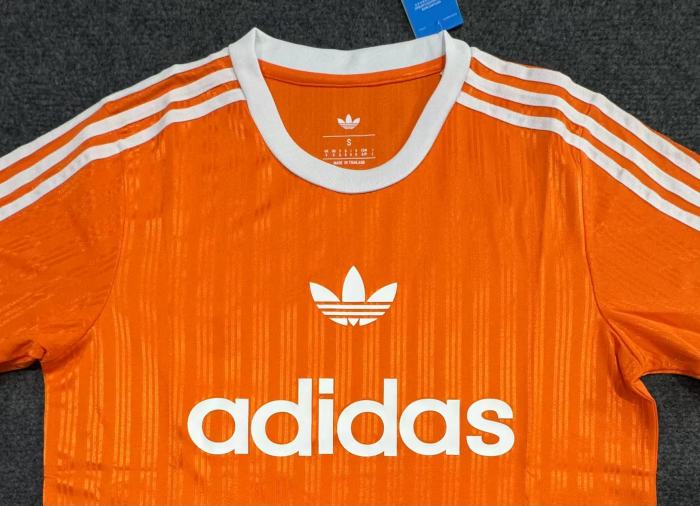 ADICOLOR - Print T-shirt Orange 2025