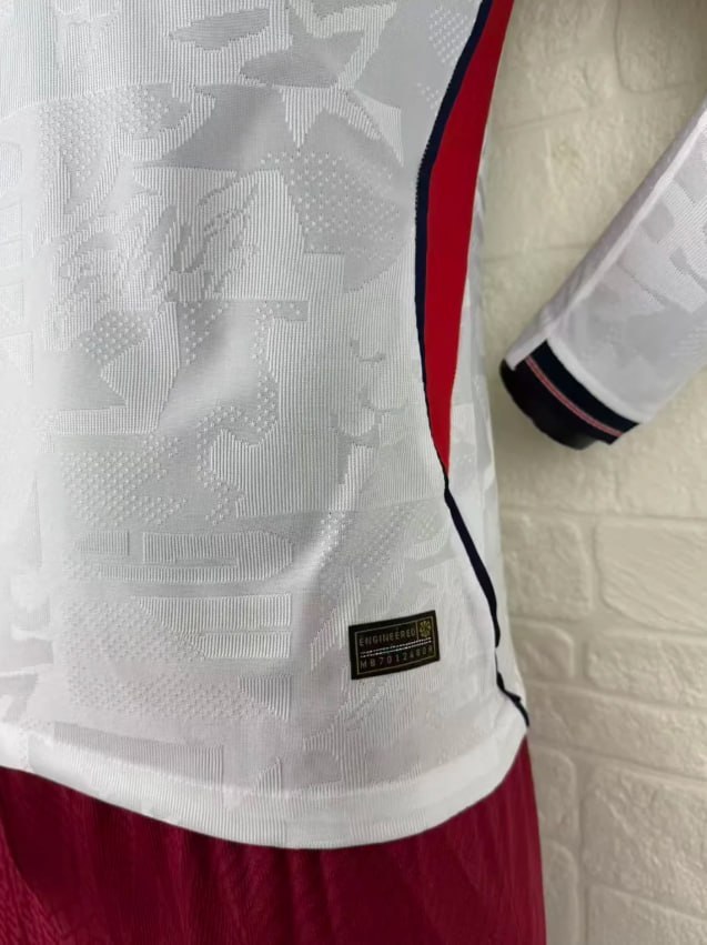 England 2026 World Cup Home Player Long Sleeve Man Jersey