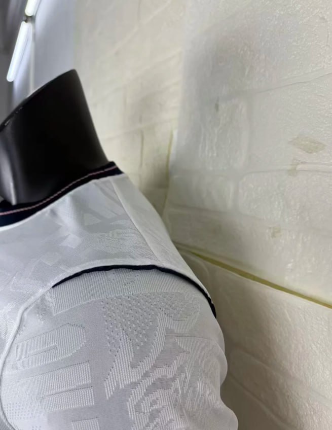 England 2026 World Cup Home Player Long Sleeve Man Jersey