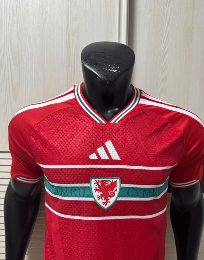 Wales 2026 World Cup Home Player Men Jersey